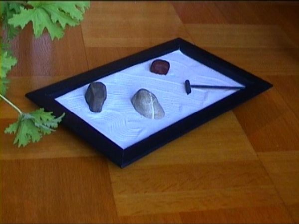 ZEN-Garten "BASHO" mit 3 Steinen